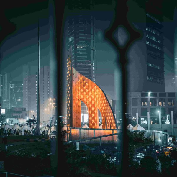City square 1 600x600