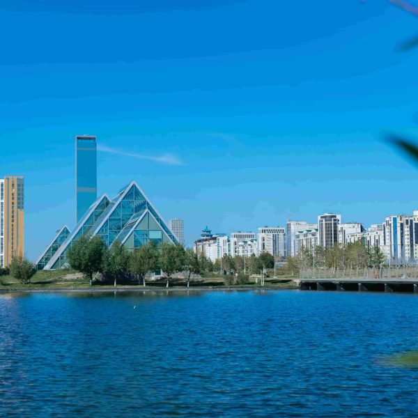 Kate ibragimova EbjlcvEtWag unsplash 1 600x600